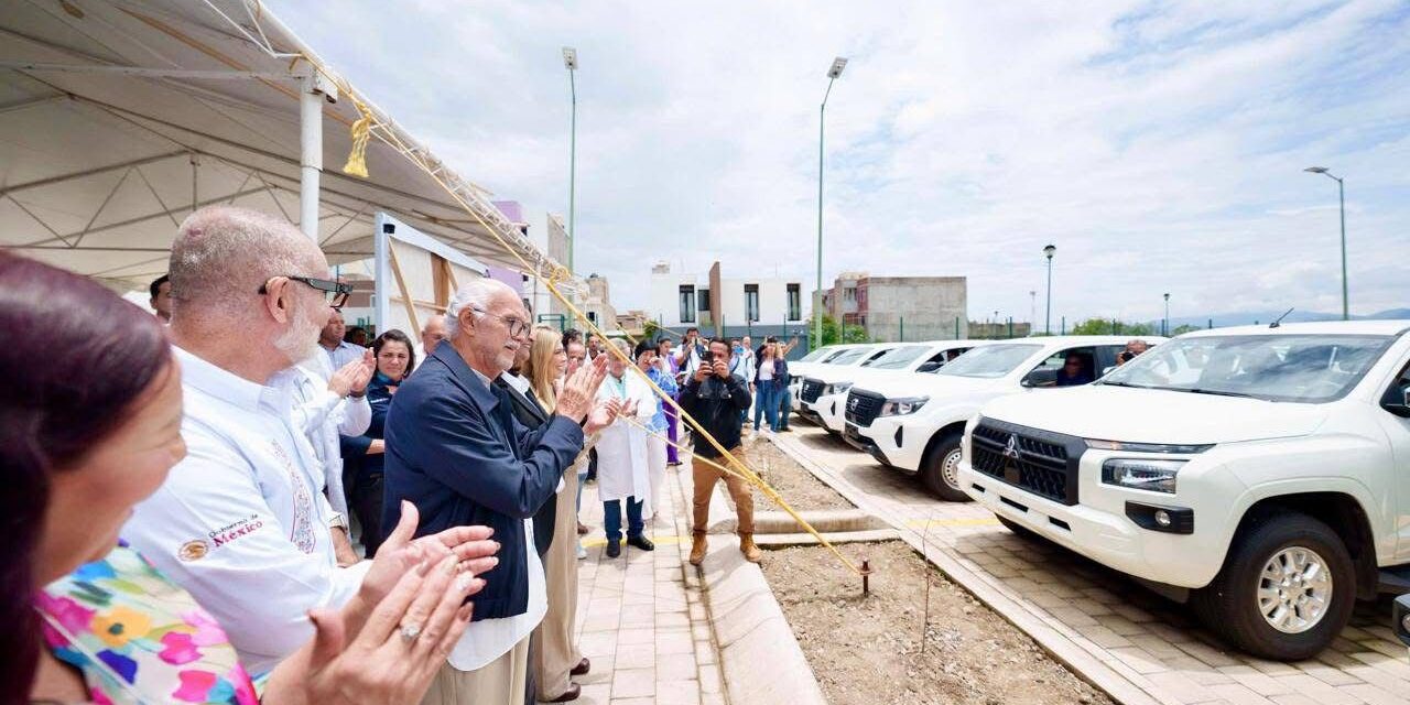 ENTREGA HISTÓRICA DE VEHÍCULOS MÉDICOS PARA FORTALECER LA SALUD EN NAYARIT