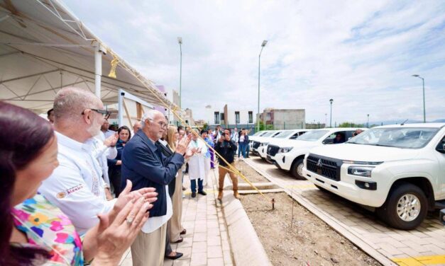 ENTREGA HISTÓRICA DE VEHÍCULOS MÉDICOS PARA FORTALECER LA SALUD EN NAYARIT