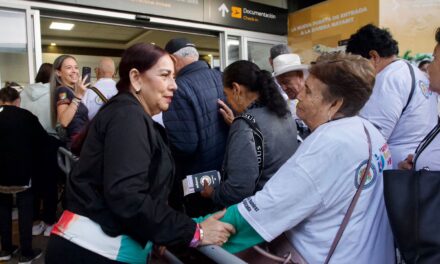 ¡82 ABRAZOS QUE CRUZAN FRONTERAS! XALISCO UNE FAMILIAS NAYARITAS