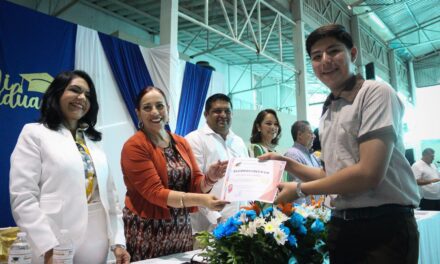XALISCO CELEBRA EL FUTURO: GRADUACIONES LLENAS DE VALORES Y COMPROMISO