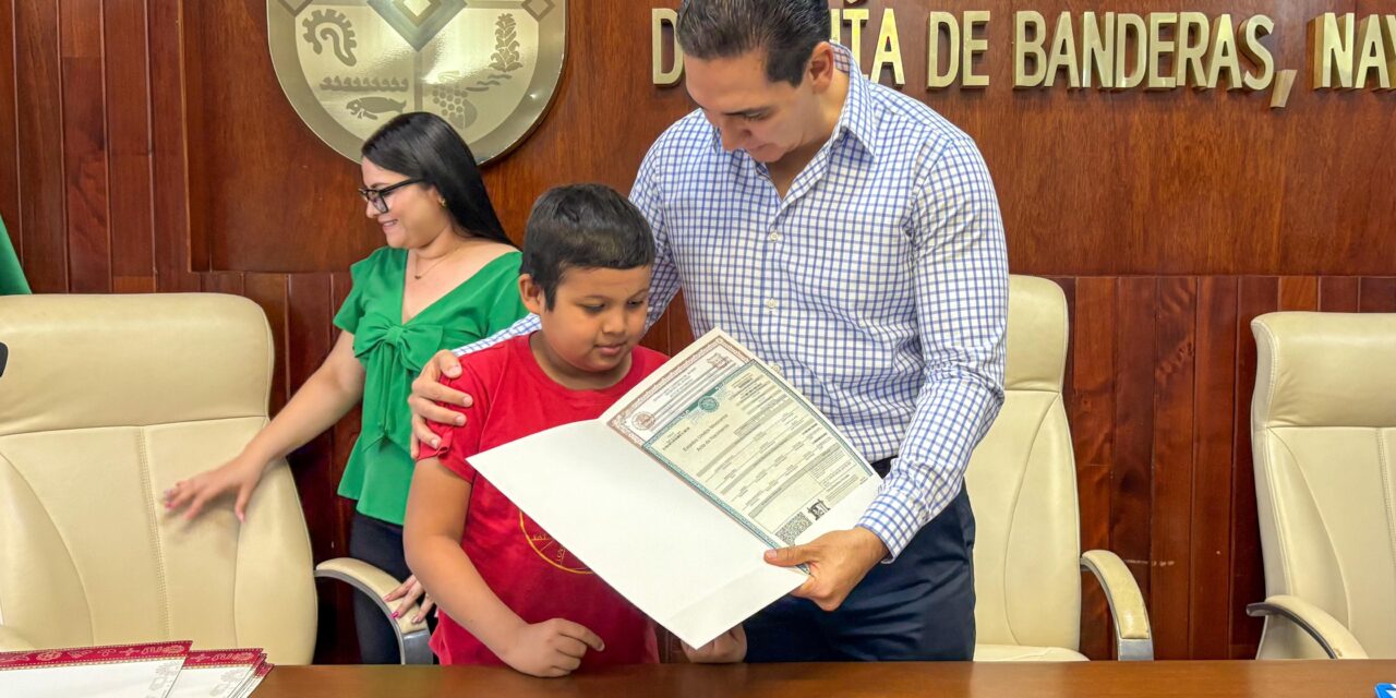 Héctor Santana garantiza identidad legal a quienes más lo necesitan