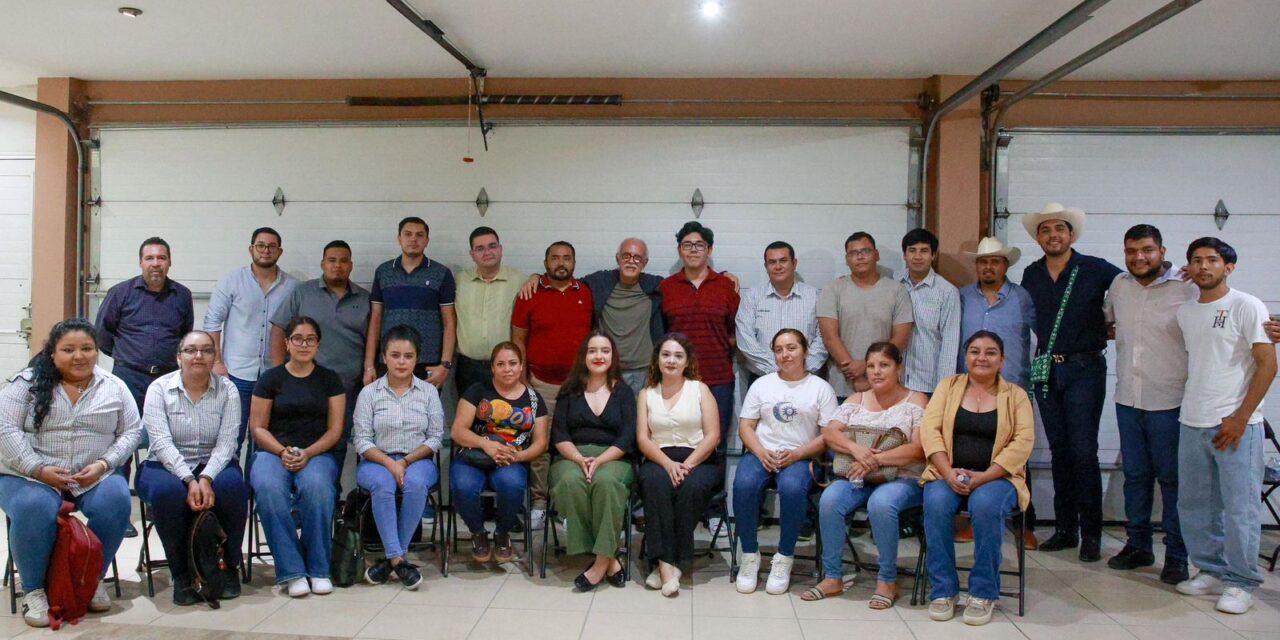 Gobernador Miguel Ángel Navarro se reúne con liderazgos de Tepic para fortalecer el trabajo conjunto