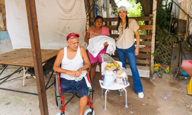 DIF VALLARTA ENTREGA APOYOS A PERSONAS CON DISCAPACIDAD