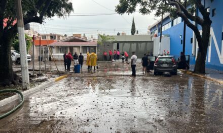 PROTECCIÓN CIVIL Y POLICÍA VIAL: HEROES EN TEMPORADA DE LLUVIAS