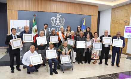 RECONOCIMIENTO A LAS PERSONAS ADULTAS MAYORES DISTINGUIDAS 2025