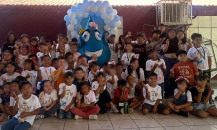 TITA, LA GOTITA DE AGUA, LLEGA AL CURSO DE VERANO PARA ENSEÑAR A CUIDAR EL VITAL LÍQUIDO