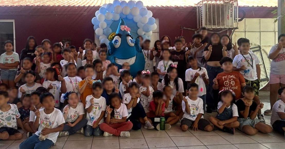 TITA, LA GOTITA DE AGUA, LLEGA AL CURSO DE VERANO PARA ENSEÑAR A CUIDAR EL VITAL LÍQUIDO