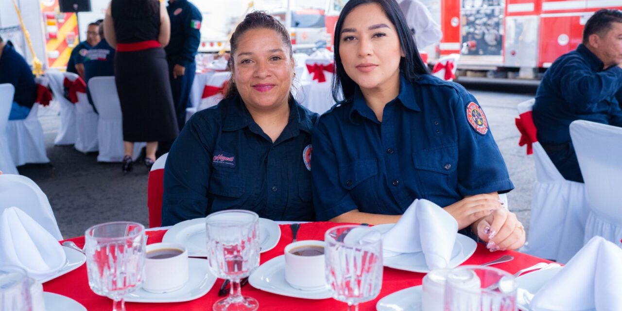 BOMBEROS DE NAYARIT CELEBRAN SU DÍA CON HOMENAJE A LA TRAYECTORIA Y VOCACIÓN DE SERVICIO
