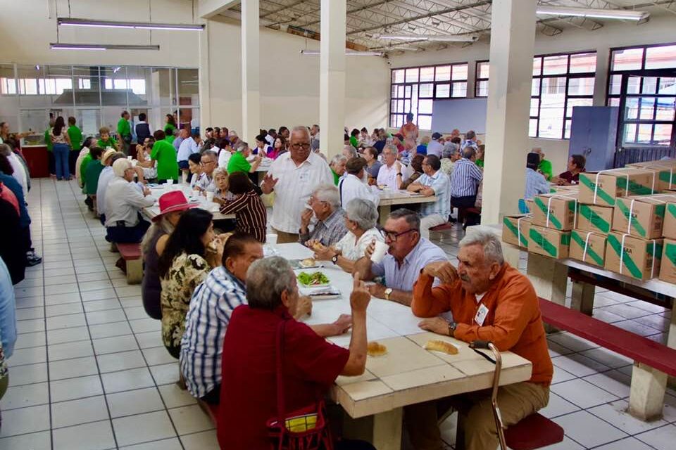 HOMENAJE A LA VOCACIÓN DOCENTE EN XALISCO