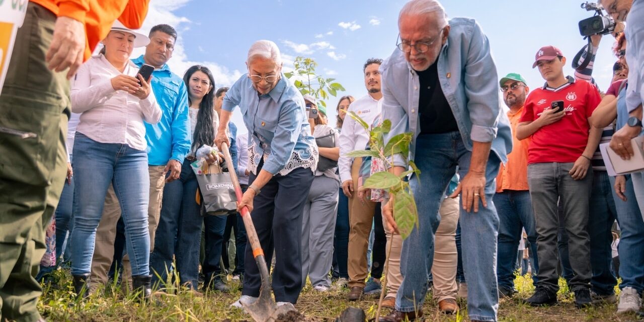 SEGUNDA JORNADA DE LIMPIEZA Y REFORESTACIÓN DEL RÍO MOLOLOA UNE A FAMILIAS NAYARITAS