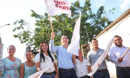 Arranca Héctor Santana construcción histórica en Mezcales