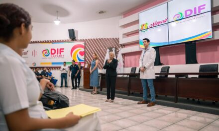 EL CORAZÓN DE NAYARIT SUMA 125 PASANTES DE SALUD