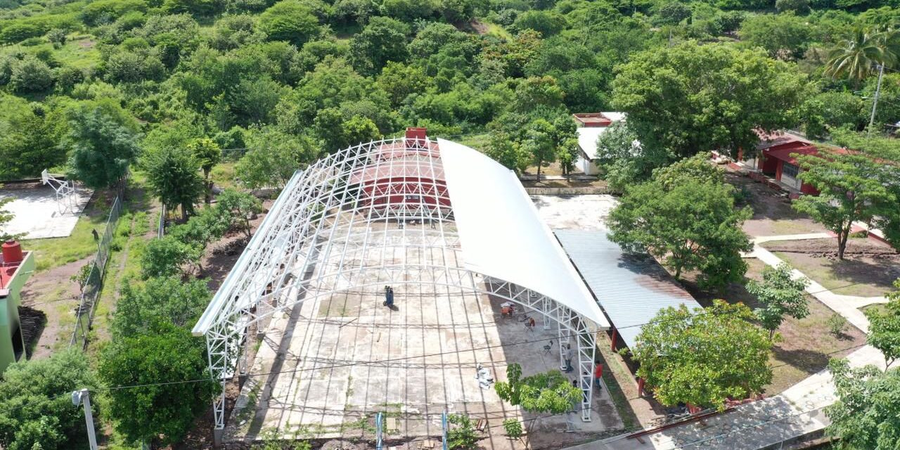Avanza construcción en Potrero de la Palmita