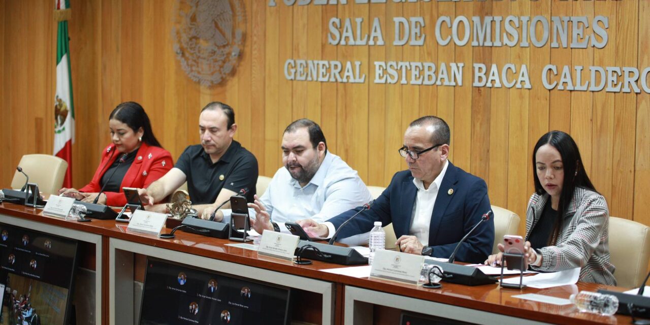 PREPARA CONGRESO EL PARLAMENTO JUVENIL 2025