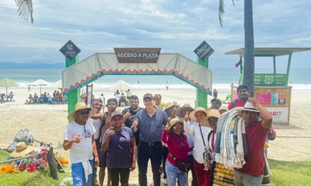 HÉCTOR SANTANA CUMPLE: LIBERAN ACCESO PÚBLICO A PLAYA DESTILADERAS