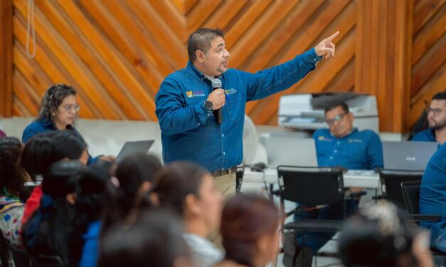 ASIGNAN PLAZAS, PROMOCIONES Y RECONOCIMIENTOS DEL CICLO ESCOLAR 2025–2026
