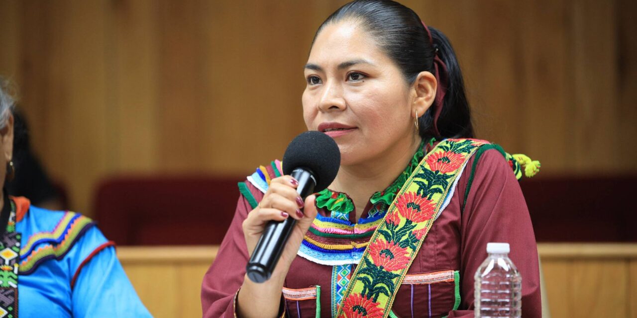 CONGRESO RECONOCE A MUJERES INDÍGENAS