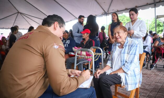 HÉCTOR SANTANA ENCABEZA AUDIENCIA CIUDADANA NÚMERO 44 EN EL PORVENIR