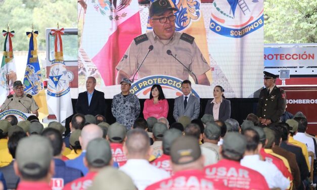 Encabeza Pablo Lemus Navarro, Gobernador del Estado, conmemoración del Día Nacional del Bombero en #Jalisco