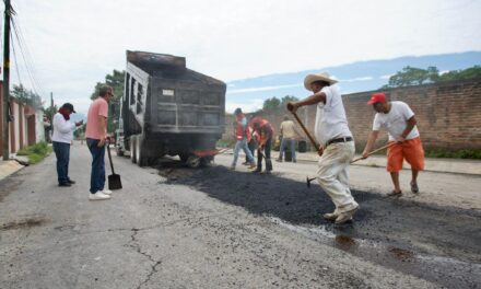 Gobierno de Xalisco sigue trabajando para mejorar las vialidades