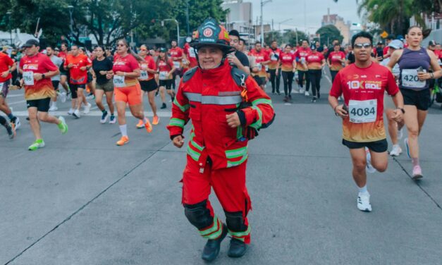 Guadalajara honra a las y los bomberos con la carrera #10KGDL