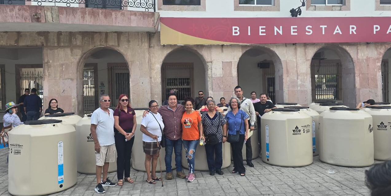 Gobierno de Mazatlán entrega 39 tinacos a familias a través del programa “Más Bienestar para tu Hogar”