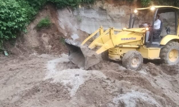 Gobierno de Xalisco rehabilita camino Palapitas–Cuarenteño en atención a las comunidades