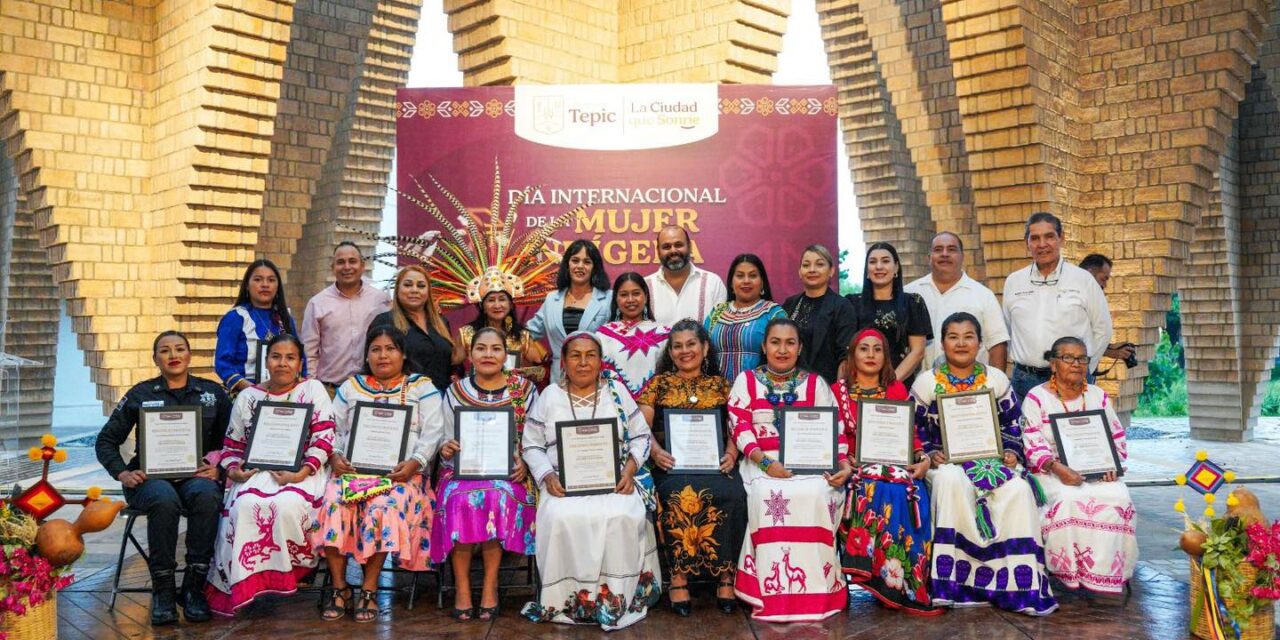 ¡RECONOCEN A MUJERES INDÍGENAS EN TEPIC POR SU LABOR COMUNITARIA!
