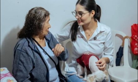 SIAPA TEPIC Y ALCALDESA GERALDINE PONCE SUPERVISAN APOYO A FAMILIAS AFECTADAS