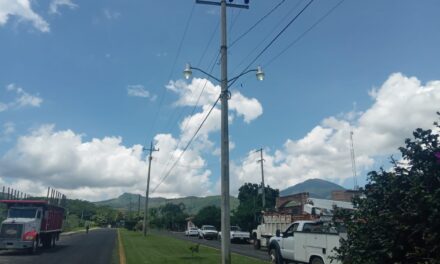 ¡REACTIVAN LUMINARIAS EN AV. AGRICULTURA PARA MAYOR SEGURIDAD!
