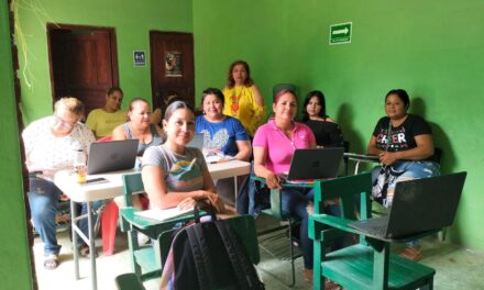 PRIMERA CLASE DEL CURSO GRATUITO DE COMPUTACIÓN EN TUXPAN