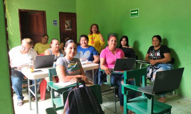 PRIMERA CLASE DEL CURSO GRATUITO DE COMPUTACIÓN EN TUXPAN