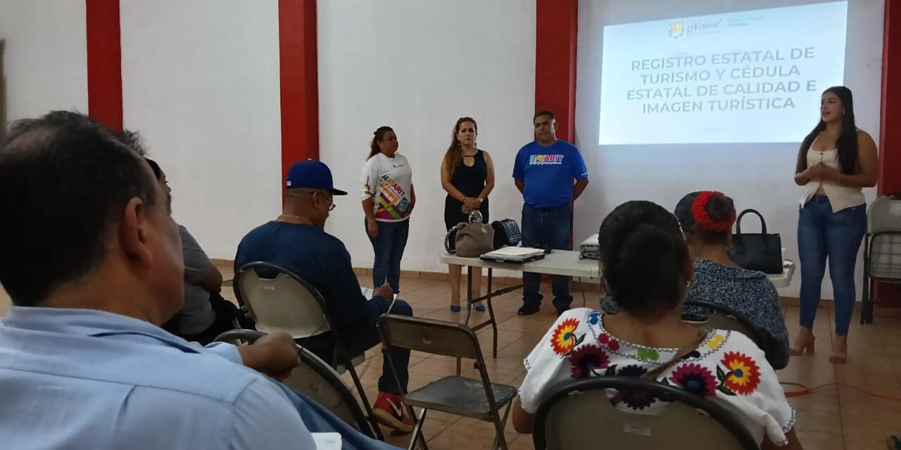 ROSAMORADA FORTALECE SU TURISMO CON CAPACITACIÓN