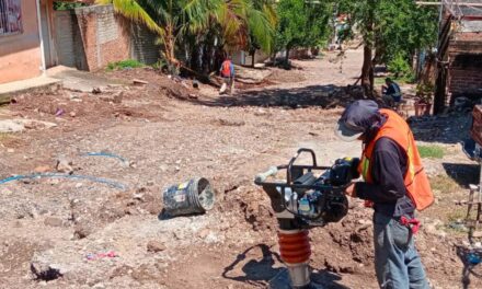 AVANZA AMPLIACIÓN DE DRENAJE SANITARIO EN ZACUALPAN