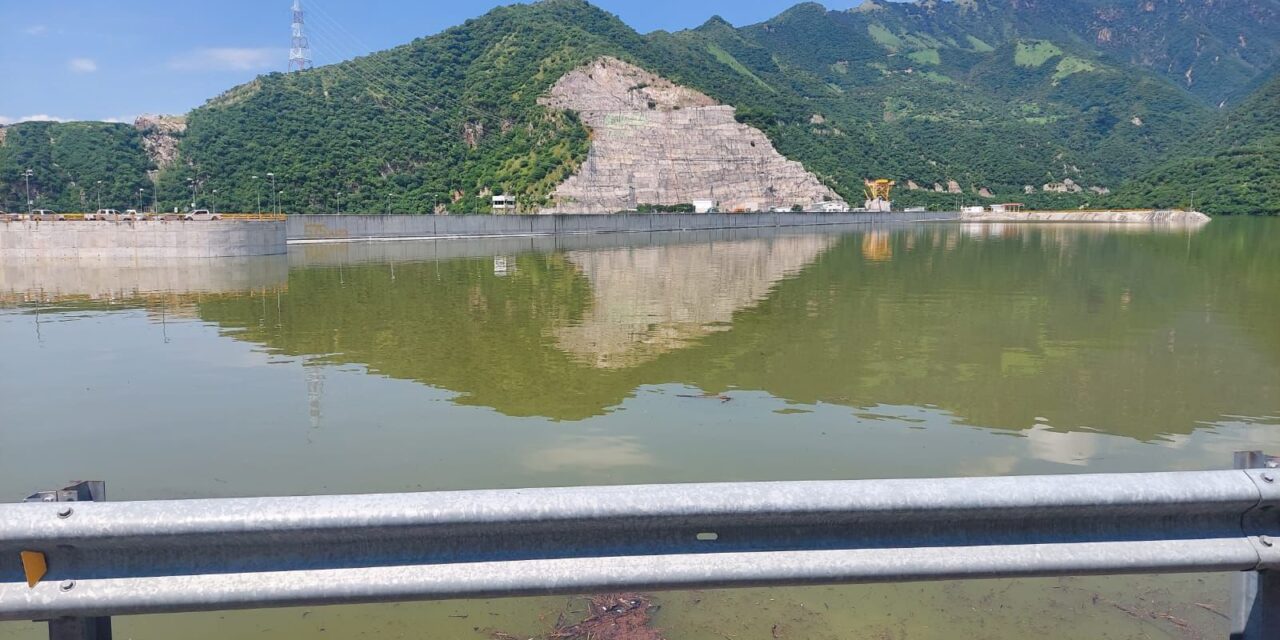 Se inicia desfogue controlado en la presa La Yesca, Nayarit