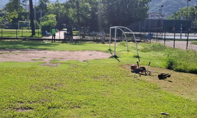 ESPACIOS DEPORTIVOS DE VALLARTA RENACEN CON LIMPIEZA Y MANTENIMIENTO