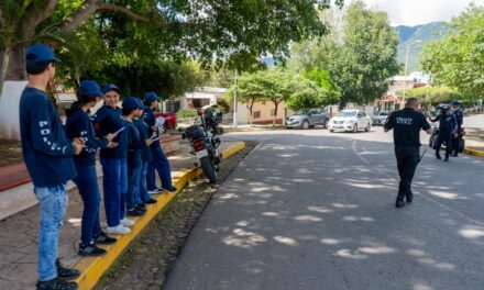 POLICÍA JUVENIL PARTICIPA EN “SALVANDO VIDAS”