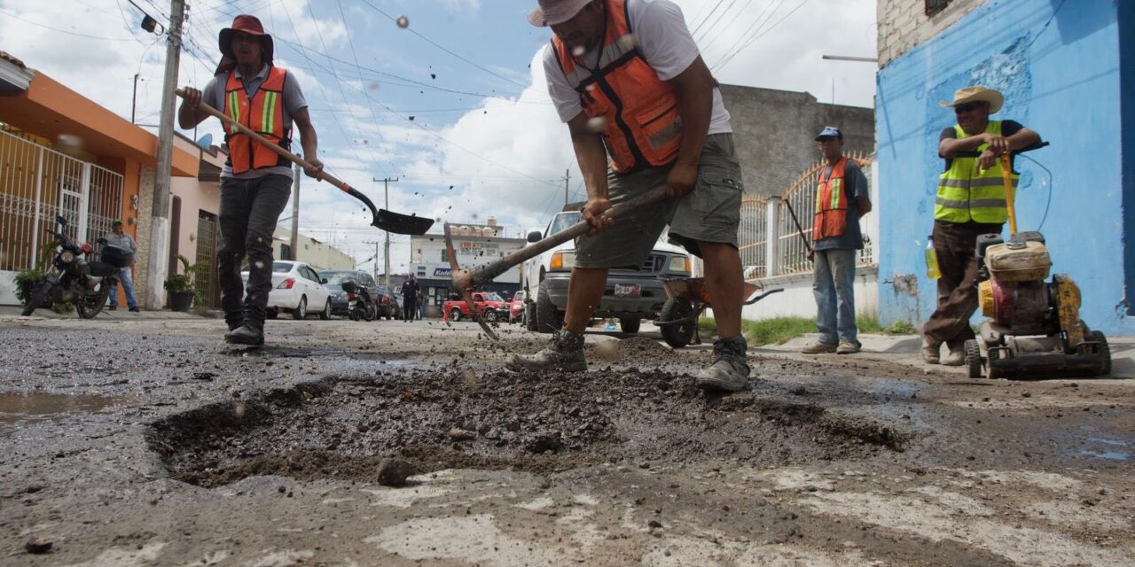 CONTINÚA EL PROGRAMA DE BACHEO EN XALISCO