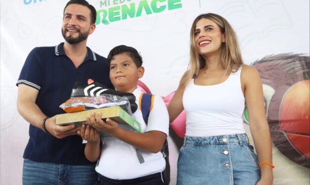 CONCLUYE PRIMERA ETAPA DE ENTREGA DE PAQUETES ESCOLARES EN VALLARTA