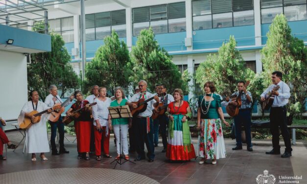 ¡UAN promueve la educación emprendedora en personas adultas mayores!