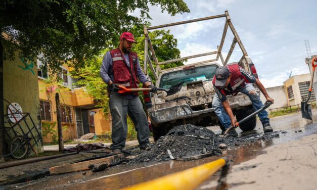 Mantenimiento constante: desazolve en Villas del Roble para mayor seguridad