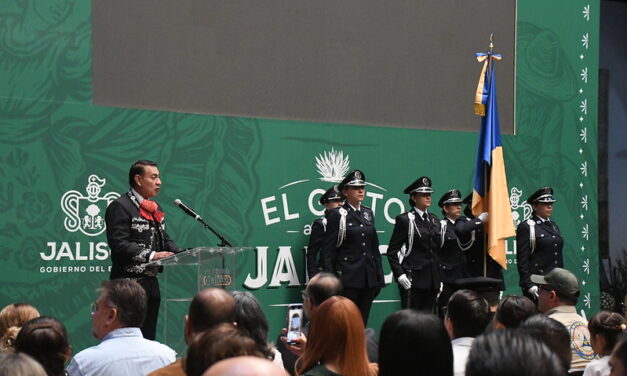 Conmemoran aniversario de la Bandera de Jalisco y reconocen a la asociación Charros de Jalisco en su 105 aniversario