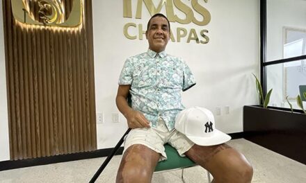 Médicos del IMSS en Chiapas aplican técnicas avanzadas de injertos cutáneos y cicatrización a paciente electrocutado