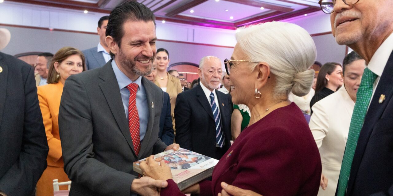 Poder Judicial de Nayarit presente en el Cuarto Informe de Labores del DIF Estatal