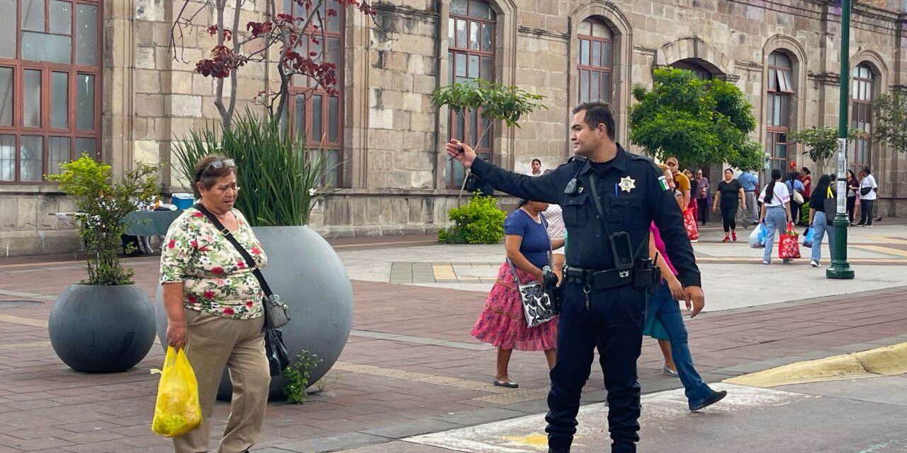 GARANTIZANDO CRUCES SEGUROS PARA PEATONES EN TEPIC