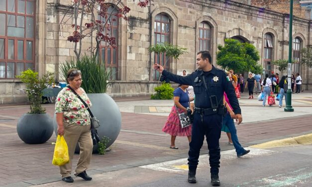 GARANTIZANDO CRUCES SEGUROS PARA PEATONES EN TEPIC