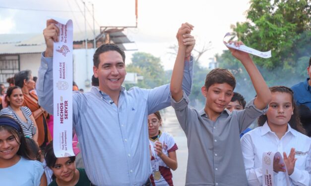 Héctor Santana inauguró la Calle Guerrero en Valle de Banderas