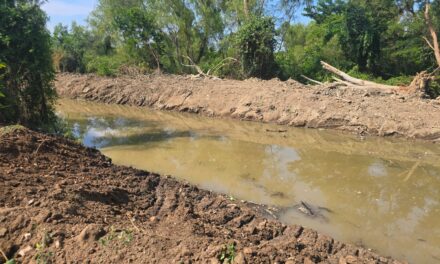 Avanzan trabajos de reparación de calles y canales afectados por las lluvias