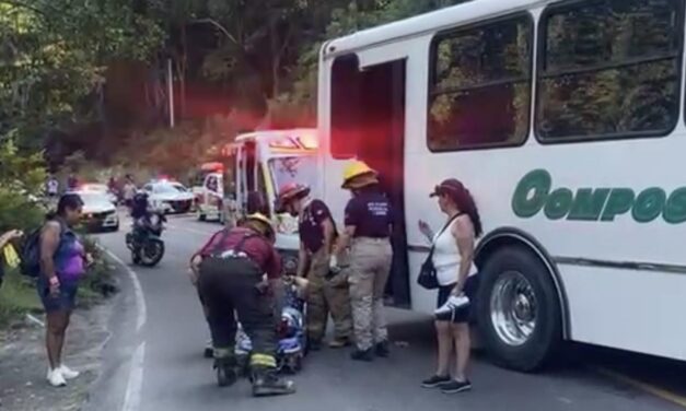 ¡PRECAUCIÓN! ACCIDENTE EN CARRETERA FEDERAL 200