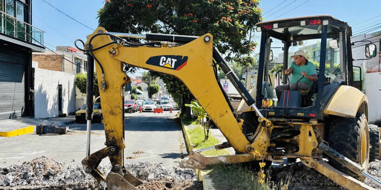 TRABAJOS DE SIAPA TEPIC EN CALZADA DEL EJÉRCITO: CIERRE PARCIAL DE TRÁFICO